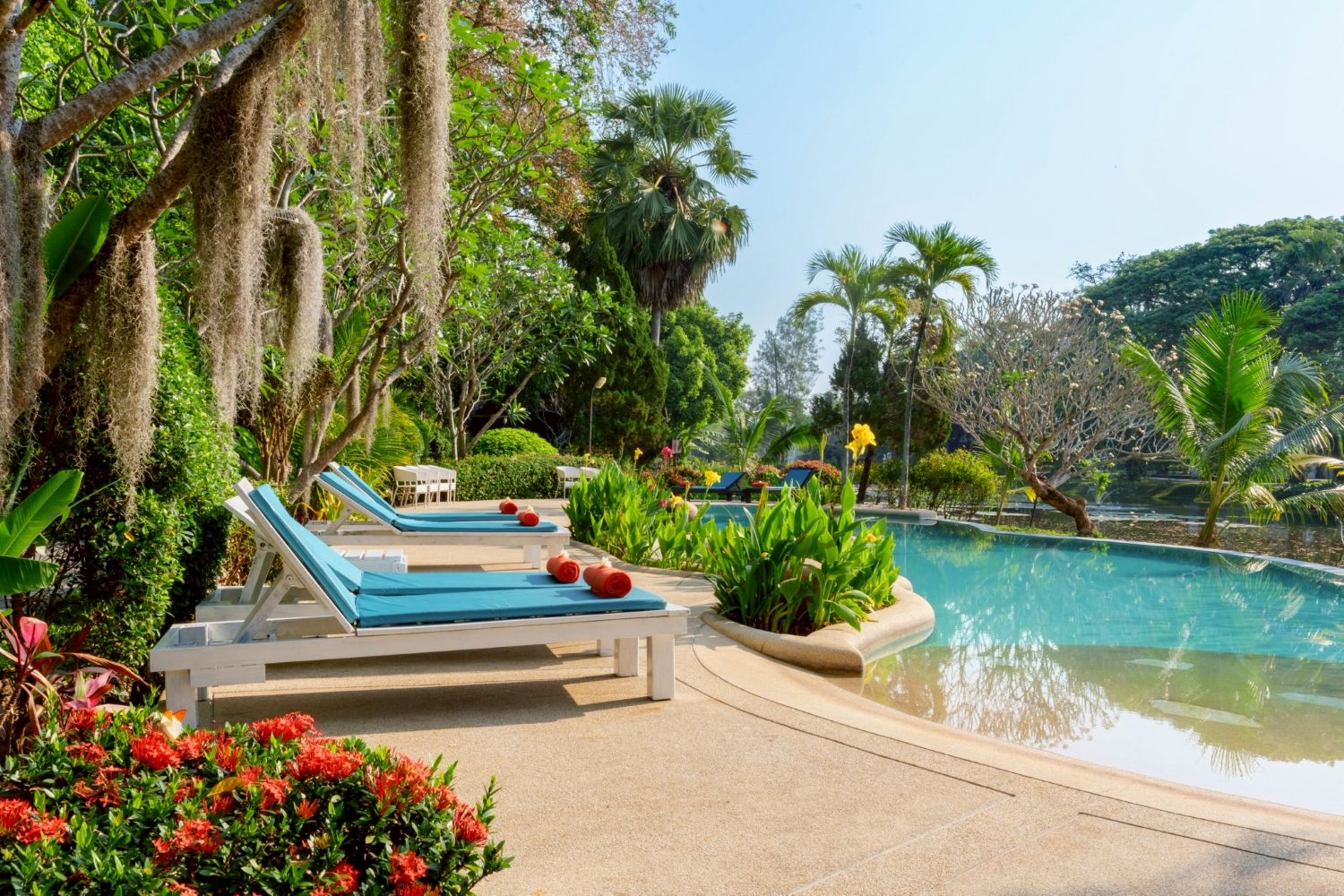 Swimming Pool สระว่ายน้ำ